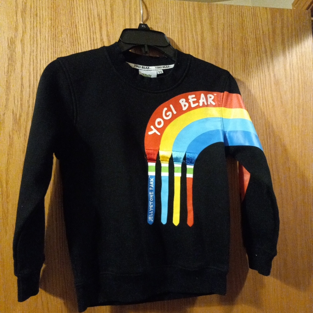 Yogi Bear Black Youth  Sweatshirt Jellystone Park Size Y-S Cotton/poly Blend